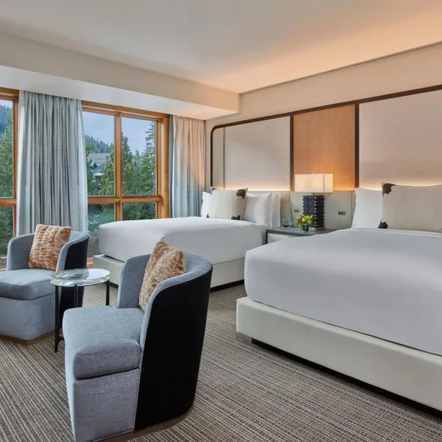 غرفة ديلوكس بسرير كوين بإطلالة على الجبل، The Ritz Carlton Lake Tahoe 2/6