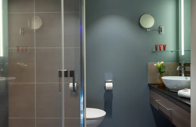 غرفة كومفورت بسريرين منفصلين، LEONARDO HOTEL MUNICH CITY EAST 4/4
