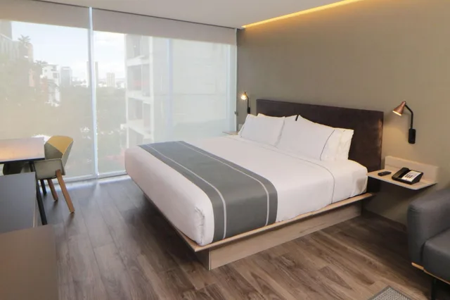 جناح بشرفة بغرفة نوم واحدة، City Express Plus By Marriott Guadalajara Providencia 1/4