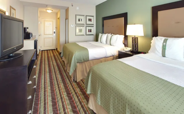 غرفة قياسية بسريرين كوين لذوي الإعاقة، Holiday Inn Blytheville 4/6