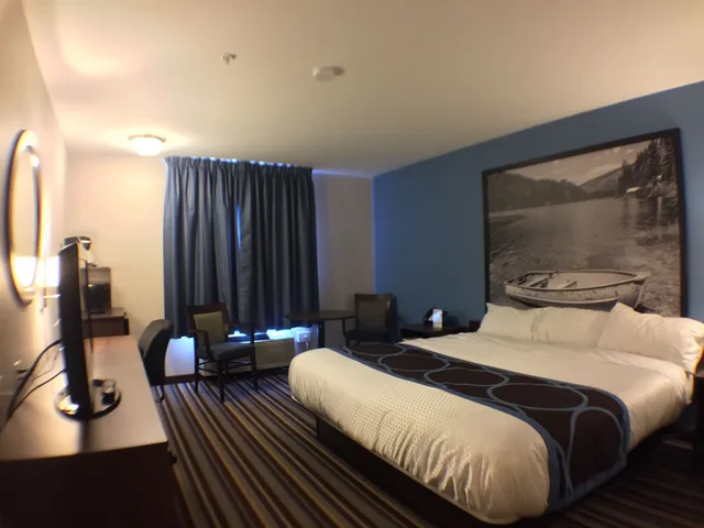 غرفة بسرير كينج لذوي الإعاقة، Super 8 Fort Frances 2/4