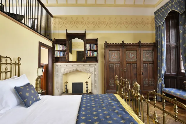 Castello, Executive, Suite, King Bed, Lake View, Sofa، Castello Dal Pozzo 5/6