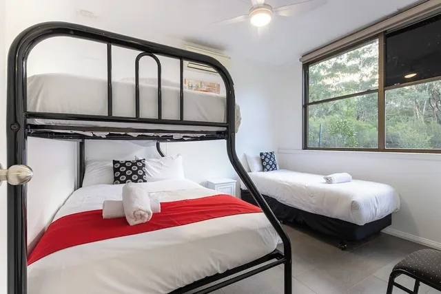3 Bedrooms, Pinnacle, Cottage, 1 Queen and 1 Single Bed, King and Queen Bed, Bunk Bed، The Grampians Motel 9/10