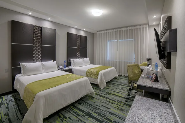 غرفة سوبيريور بسريرين كوين، Hotel Araiza San Luis 4/10