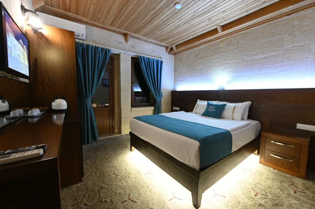 غرفة ديلوكس بانورامية بسرير كينج بإطلالة، Aden Hotel Cappadocia 2/4