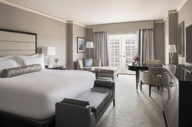 غرفة ديلوكس بسرير كينج، The Ritz-Carlton, St. Louis 1/10