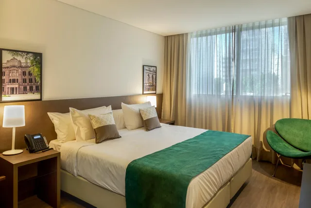 غرفة قياسية بسرير مزدوج، Dazzler by Wyndham La Plata 1/4