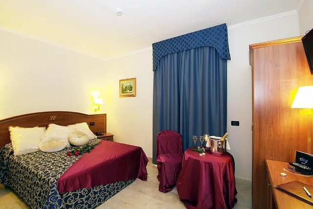 Superior, Double Bed, Fashion Hotel 1/6
