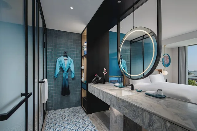 غرفة بريميوم بسرير كينج بشرفة، Hotel Indigo Suzhou Jinji Lake 4/6