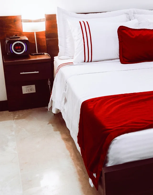 غرفة قياسية بسرير كوين، HOTEL LLERAS 10 8/10