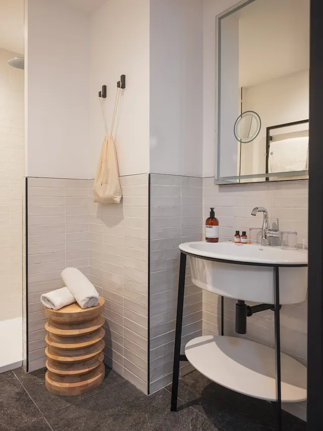 شقة بسريرين كوين بغرفتي نوم مع أريكة، Maisons du Monde Hotel & Suites - Marseille Vieux Port 5/5