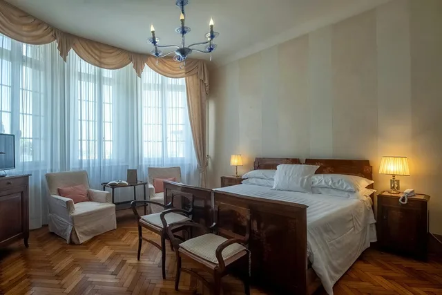 غرفة بسرير مزدوج أو سريرين منفصلين بإطلالة، Villa Mabapa 4/5