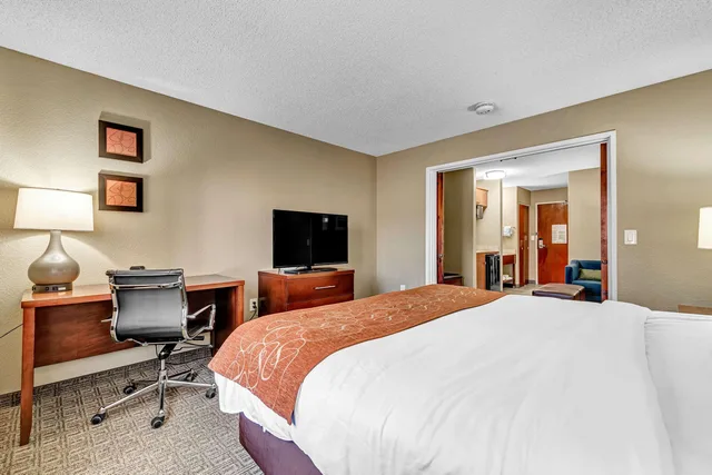 جناح بسرير كينج، Comfort Suites Lakewood - Denver 9/10