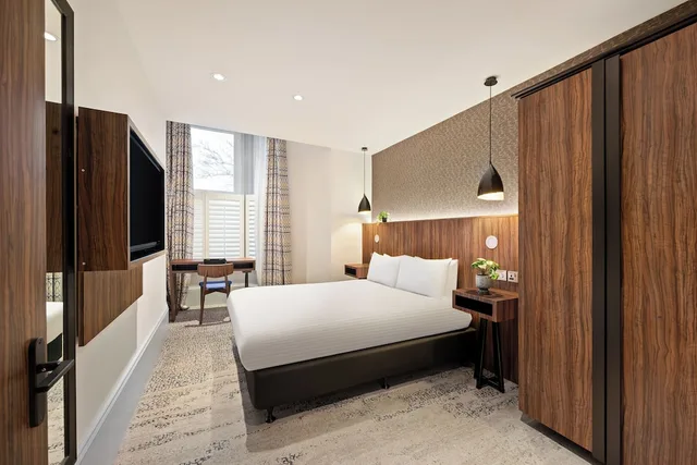 Deluxe, Apartment, 2 Double Beds, Sofa, 91 Aparthotel Jesmond Road 6/10