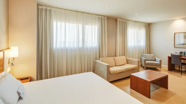 جناح جونيور مفرد، Sercotel Ciutat de Montcada 4/7
