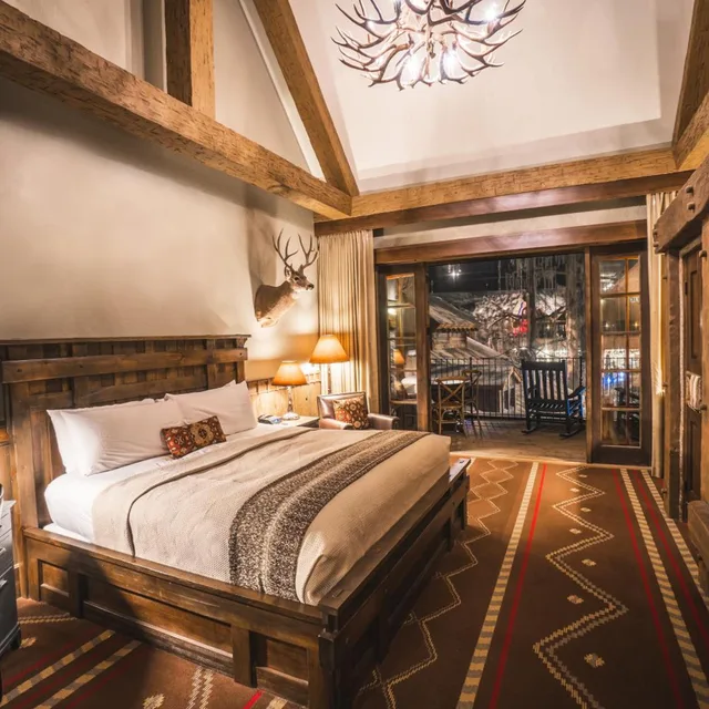 غرفة داخلية بسرير كينج لذوي الإعاقة، Big Cypress Lodge 3/7