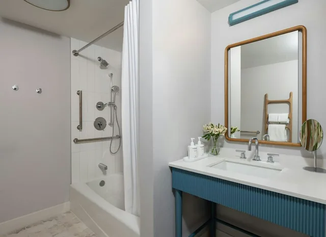 1 Bedroom, Suite, King Bed, Ocean Front, Accessible، Pacific Point Resort 2/3