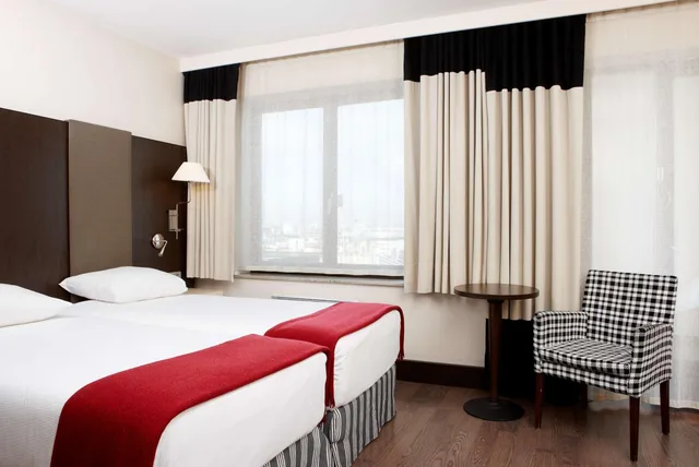 غرفة قياسية بسرير مزدوج أو سريرين منفصلين، Hotel NH Brussels Grand Place Arenberg 1/7
