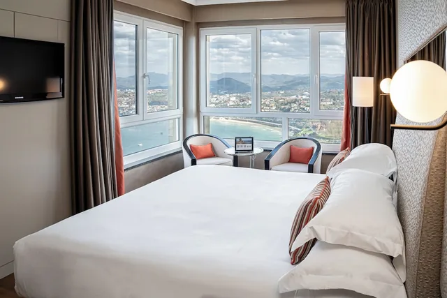 Privilege, Balcony, Mercure San Sebastian Monte Igueldo 7/9