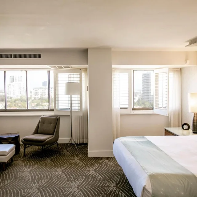 2 Bedrooms, Mega, Suite، W Los Angeles West Beverly Hills 4/8