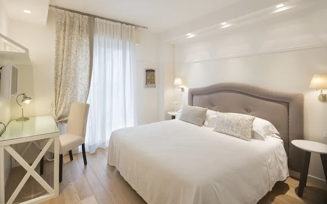 2 Bedrooms, Luxury, Apartment, 2 Queen Beds, Sofa, Residence Charming Apartments 7/10