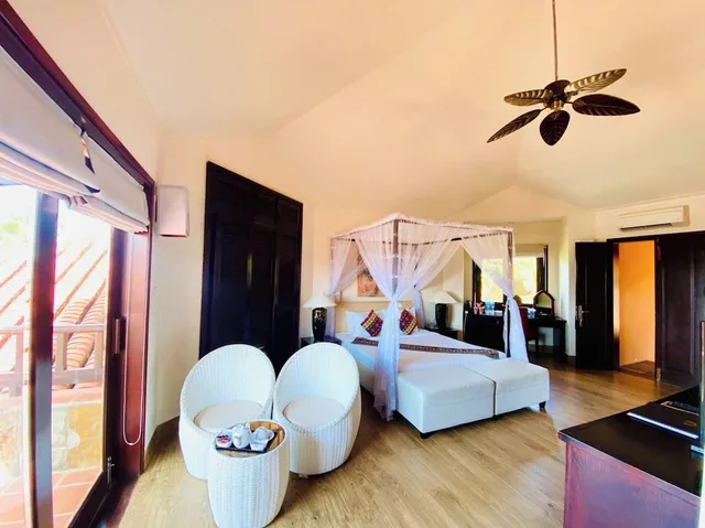 بنغل بسرير كوين بإطلالة على البحر، Poshanu Resort 10/10