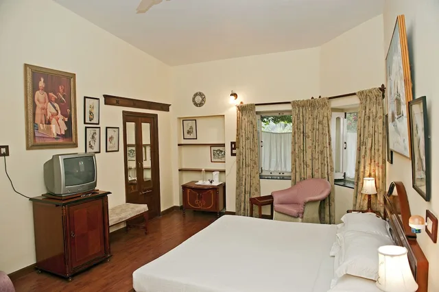 Cottage, Queen Bed, WelcomHeritage Connaught House 5/10