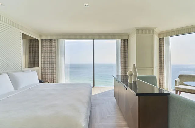 Premier Ocean View King - Club Access, Grand Josun Busan 1/2