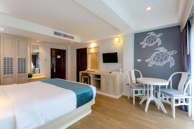 غرفة ديلوكس بسرير مزدوج أو سريرين منفصلين، Khaolak Emerald Beach Resort and Spa 4/10
