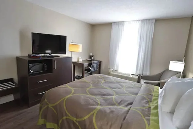 غرفة بسرير كينج، Super 8 by Wyndham Ajax/Toronto On 6/10