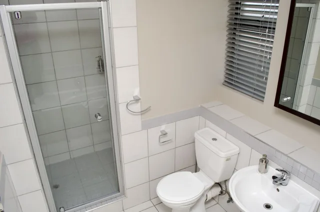 1 Bedroom, Apartment, Queen Bed, Mountain View, Sofa, Knightsbridge Luxury Apartment 3/3