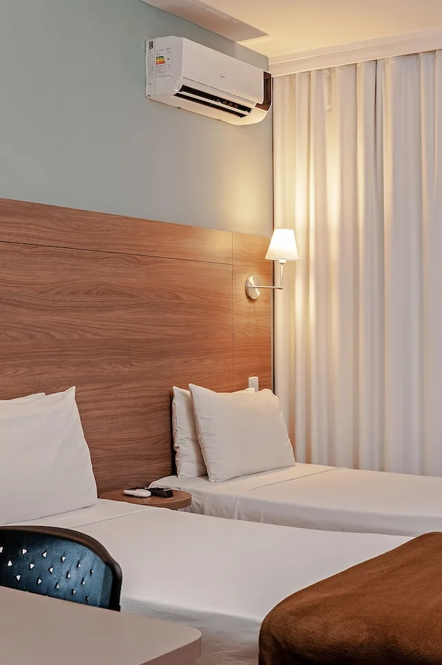 غرفة قياسية بسريرين منفصلين، Slim Hotel Curitiba Alto da XV 2/5