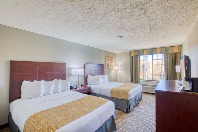 غرفة بسريرين كوين، Best Western Green Valley Inn 2/4