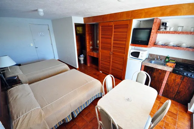 غرفة قياسية بسرير مزدوج، Alba Suites Acapulco 1/3