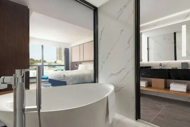 جناح بسرير كينج، Le Meridien Cyberport Hotel 4/4