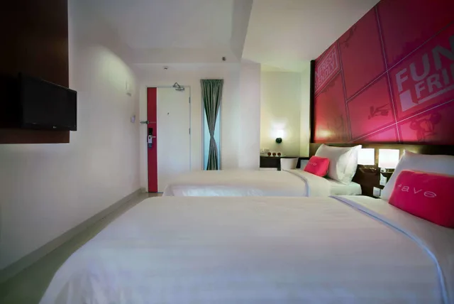 غرفة قياسية بسريرين منفصلين، favehotel Kelapa Gading 2/10