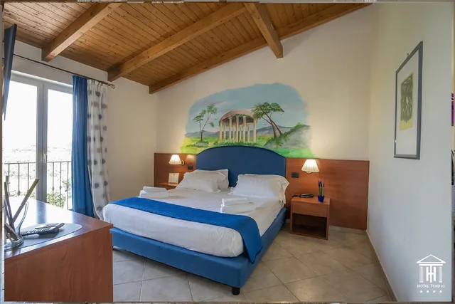 غرفة كلاسيكية بسرير كوين، Hotel Tempio 1/5
