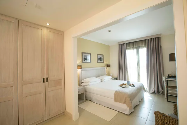 Junior Suite, Lateral Side Sea View، Canne Bianche Lifestyle Hotel 1/3