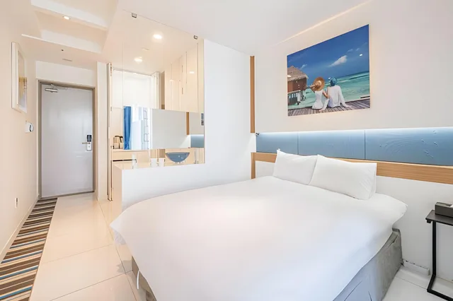 غرفة بسرير مزدوج بإطلالة على البحر، Hamdeok Beach Stay Jeju 3/3