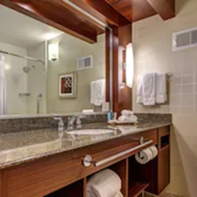 غرفة بريميوم بسرير كوين لذوي الإعاقة، Crowne Plaza Foster City San Mateo 5/6