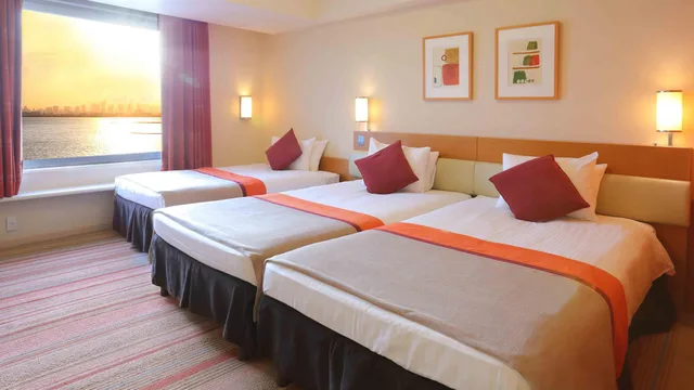 غرفة ثلاثية تُحدَّد عند الوصول بإطلالة، Tokyo Bay Maihama Hotel 1/1