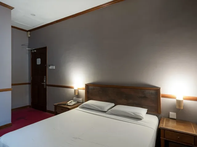 غرفة ديلوكس بسرير كوين، Four Chain View Hotel 2/7