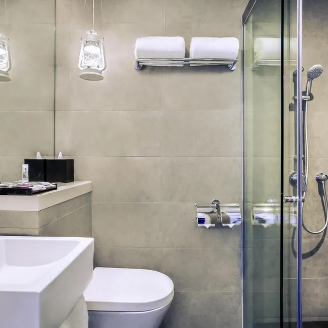 غرفة ديلوكس بسريرين منفصلين في طابق مرتفع، Mercure Singapore On Stevens 9/10