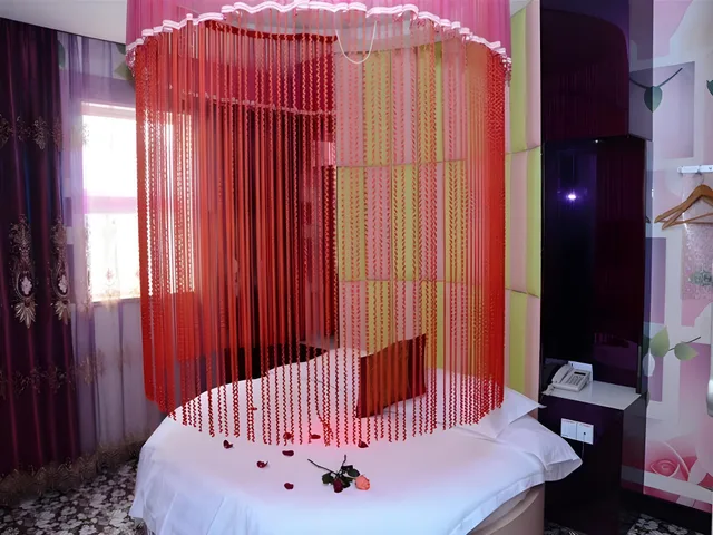 Feature, Round Bed, Queen Bed، Shell Shanghai Jiading District Tongji University Xinhuang Road Hotel 1/1