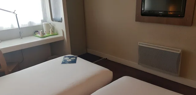 غرفة قياسية بسريرين منفصلين، Campanile Creteil Bonneuil Sur Marne 10/10
