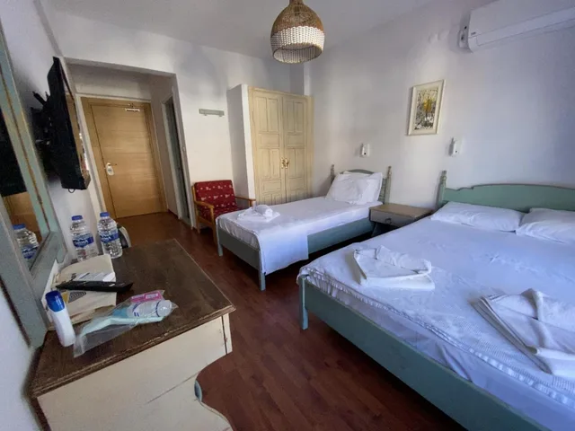 Room, Double or Twin Bed, Side Sea View، Diplomat Hotel 2/10