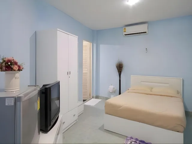 غرفة قياسية بسرير مزدوج، Aree 'S House 1/2
