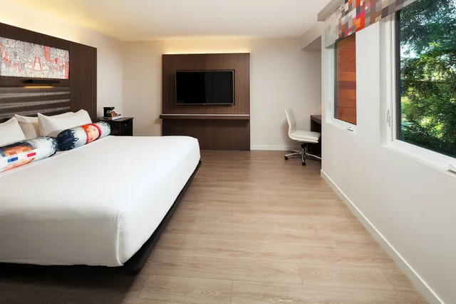 Aloft, Suite, King Bed, Corner، Aloft Sunnyvale 1/4
