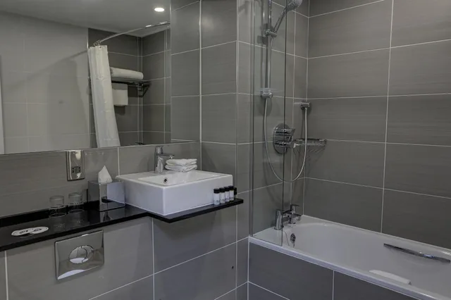 Duplex, Deluxe, Double Bed, Two Story، Best Western Chilworth Manor Hotel 10/10
