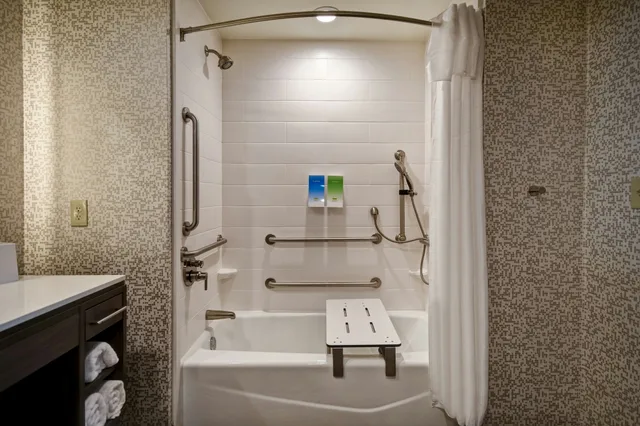 جناح بسرير كينج لذوي الإعاقة، Home2 Suites By Hilton Birmingham Fultondale 1/1